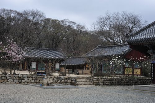 Hàm Nguyệt Sơn Kỳ Lâm Cổ Tự, Hàn Quốc