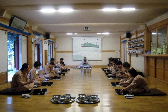 Hàm Nguyệt Sơn Kỳ Lâm Cổ Tự, Hàn Quốc