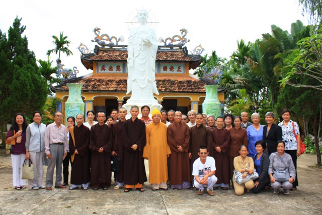 Thượng tọa Thích Thông Huệ hoằng pháp tại Gia Lai
