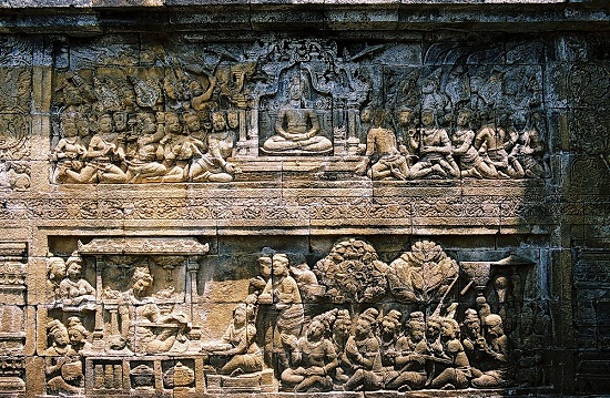 Đền thờ Phật trên núi ở Indonesia