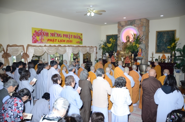 Lễ Phật đản ở các chùa miền Bắc California - Hoa Kỳ