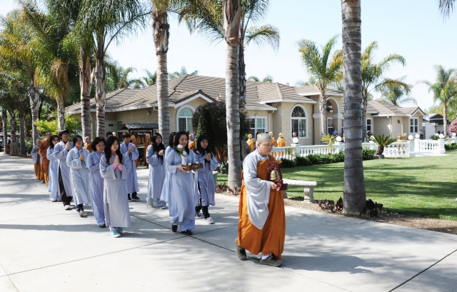 Lễ Phật đản ở các chùa miền Bắc California - Hoa Kỳ