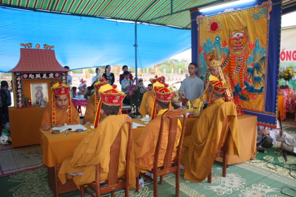 Kon Tum:  Đại Lế Trai Đàn Bạt Độ và Động Thổ Tu Viện Khánh Lâm