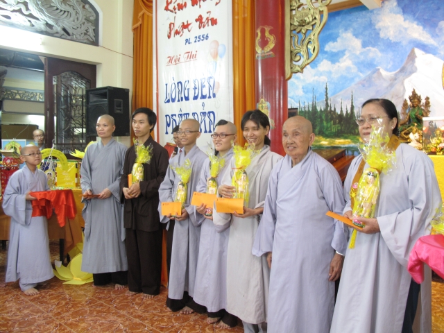 TP. HCM: Hội Thi Lồng Đèn Phật Đản