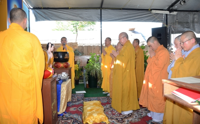 Lễ Phật đản ở các chùa miền Bắc California - Hoa Kỳ