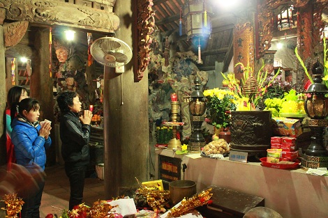 Đầu xuân, lễ chùa ở đất hai vua