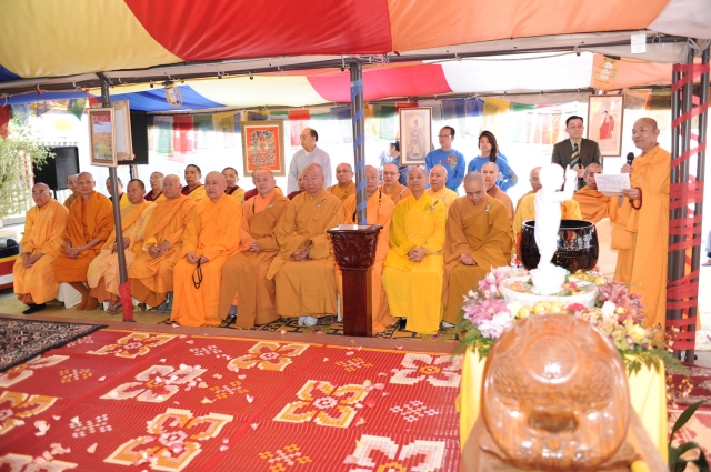 Lễ Phật đản ở các chùa miền Bắc California - Hoa Kỳ