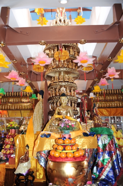 Lễ Phật đản ở các chùa miền Bắc California - Hoa Kỳ