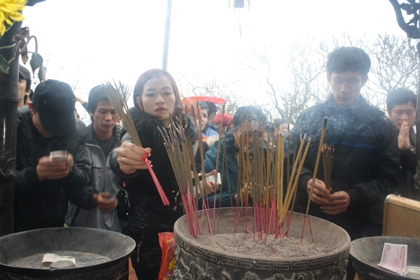 Yên Tử đón hơn 6 vạn du khách ngày khai hội