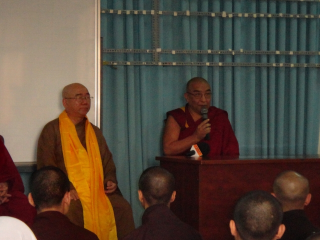 Tăng đoàn tu viện Namgyal - Dharamsala thăm Học viện PGVN tại TP. HCM