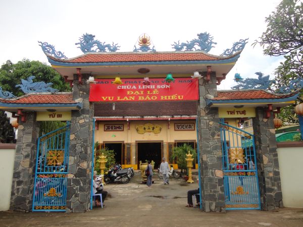 TP.HCM: Lễ húy nhật, tưởng niệm ân sư tại chùa Linh Sơn