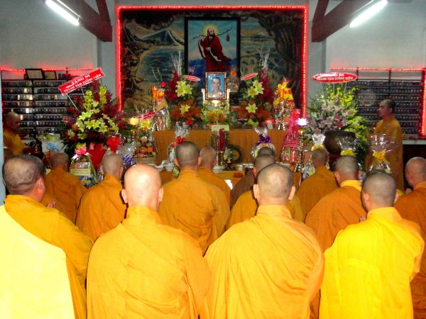 TP.HCM: Lễ húy nhật, tưởng niệm ân sư tại chùa Linh Sơn