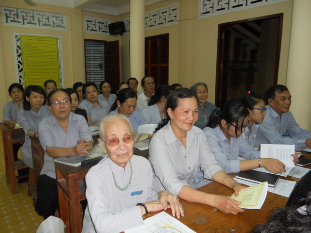 Khánh Hòa: Lớp học Phật pháp cư sĩ Áo Lam - Tp. Nha Trang khai giảng
