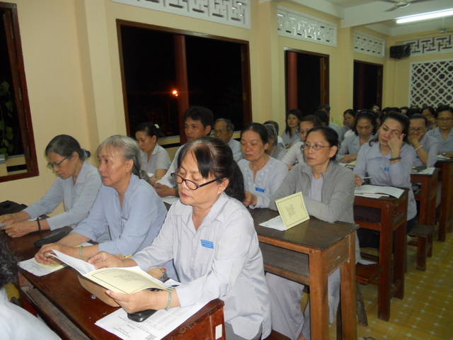 Khánh Hòa: Lớp học Phật pháp cư sĩ Áo Lam - Tp. Nha Trang khai giảng