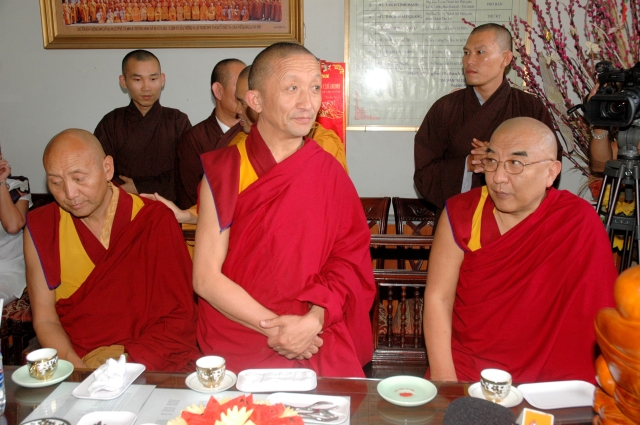 Chùm ảnh: BTS THPG TP. HCM tiếp đón Tăng đoàn tu viện Namgyal - Dharamsala