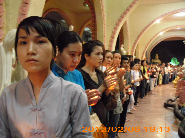 Chùm ảnh: Hoa đăng tại chùa Kỳ Quang 2 - Gò Vấp