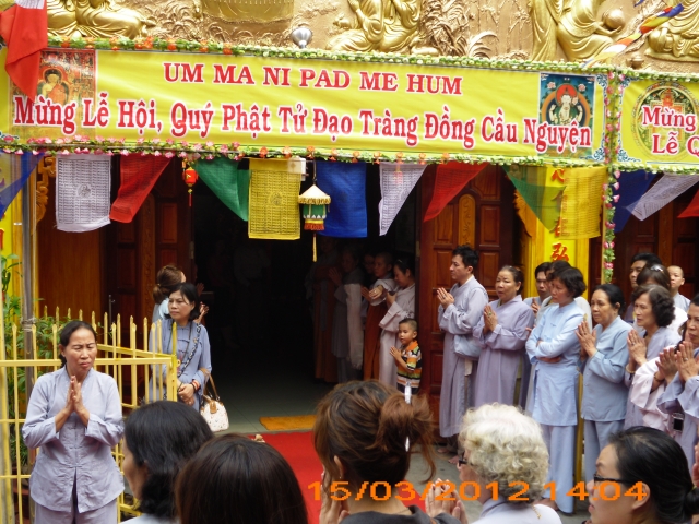 Tăng đoàn tu viện Namgyal - Dharamsala thăm Viên Thông tự
