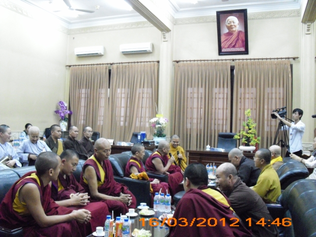 Tăng đoàn tu viện Namgyal - Dharamsala thăm Học viện PGVN tại TP. HCM