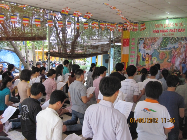 Bình Dương: Thiên Quang Ni Tự - Phát Học Bổng Cho Học Sinh -  Sinh Viên