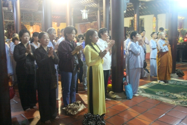 Chùm ảnh: Chùa Giác Ngộ tổ chức hành hương 10 chùa đầu năm