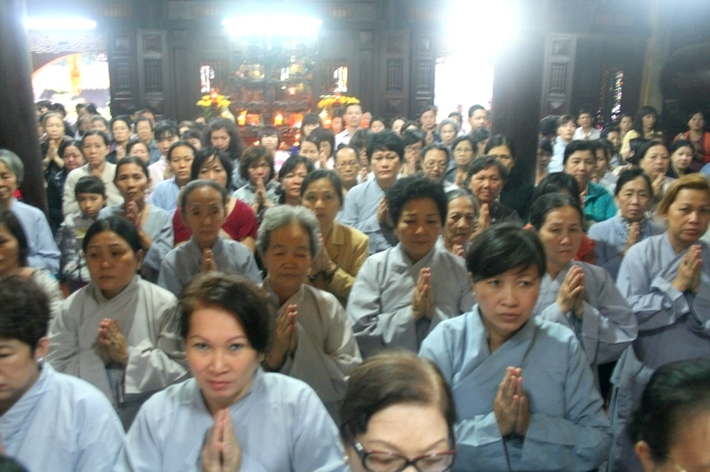 Chùm ảnh: Chùa Giác Ngộ tổ chức hành hương 10 chùa đầu năm