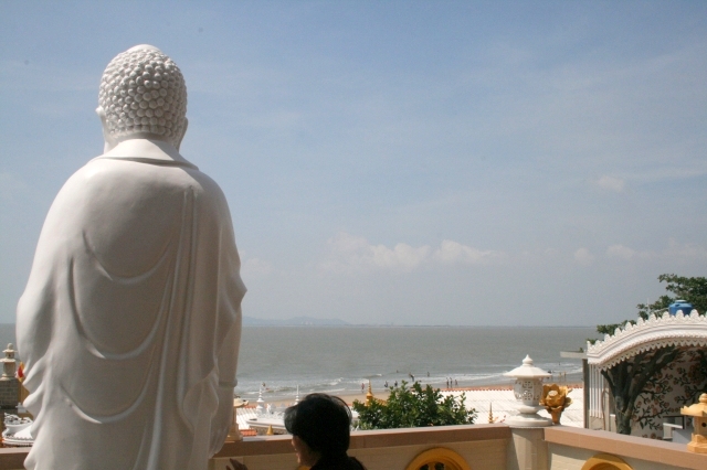 Chùm ảnh: Chùa Giác Ngộ tổ chức hành hương 10 chùa đầu năm