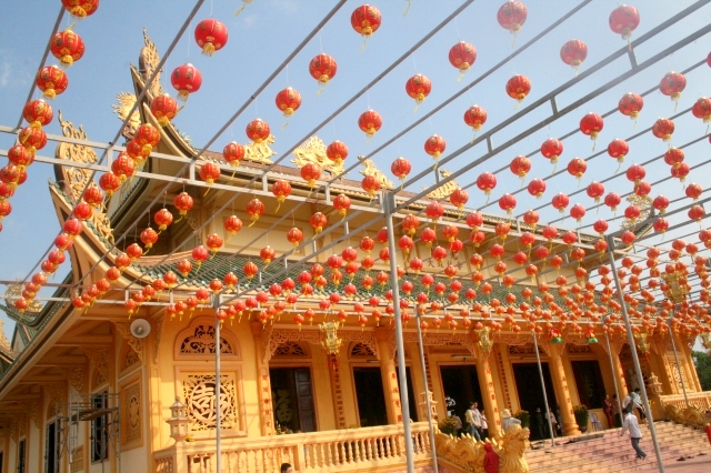 Chùm ảnh: Chùa Giác Ngộ tổ chức hành hương 10 chùa đầu năm