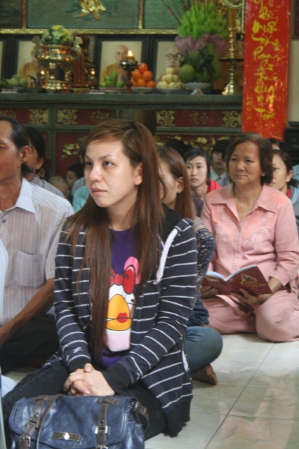 Chùm ảnh: Chùa Giác Ngộ tổ chức lễ quy y cho hơn 100 Phật tử mới