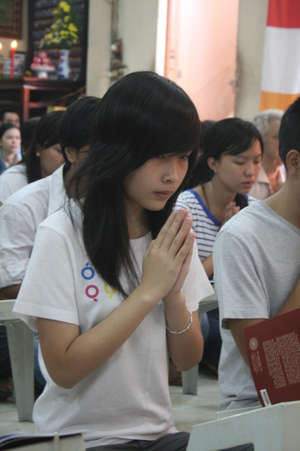 Chùm ảnh: Chùa Giác Ngộ tổ chức lễ quy y cho hơn 100 Phật tử mới