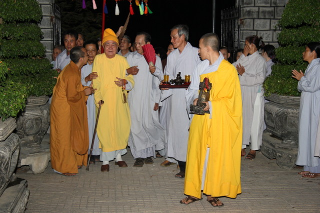 Đại Lão Hoà Thượng Trưởng Ban Trị Sự Tỉnh Hội Phật Giáo Khánh Hòa viếng thăm chùa Kỳ Viên Trung Nghĩa