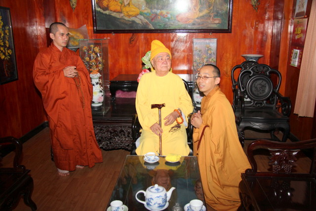 Đại Lão Hoà Thượng Trưởng Ban Trị Sự Tỉnh Hội Phật Giáo Khánh Hòa viếng thăm chùa Kỳ Viên Trung Nghĩa