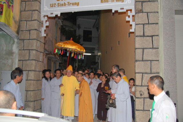 Đại Lão Hoà Thượng Trưởng Ban Trị Sự Tỉnh Hội Phật Giáo Khánh Hòa viếng thăm chùa Kỳ Viên Trung Nghĩa