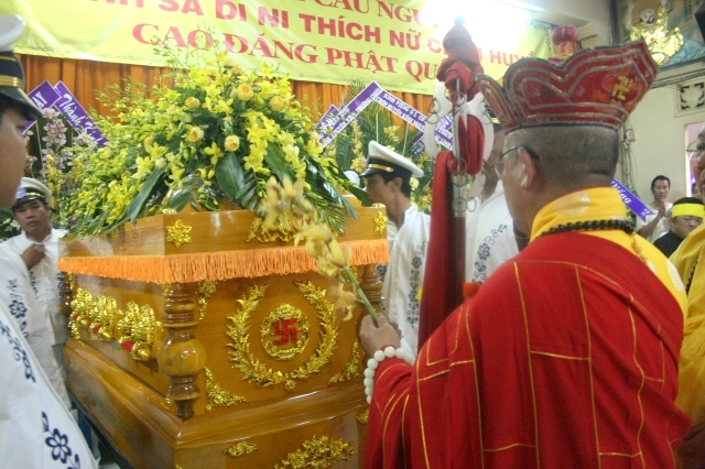 TP.HCM: Chùa Giác Ngộ di quan nhục thân cố Sa Di Ni Thích Nữ Chơn Huyền về nơi an nghĩ cuối cùng