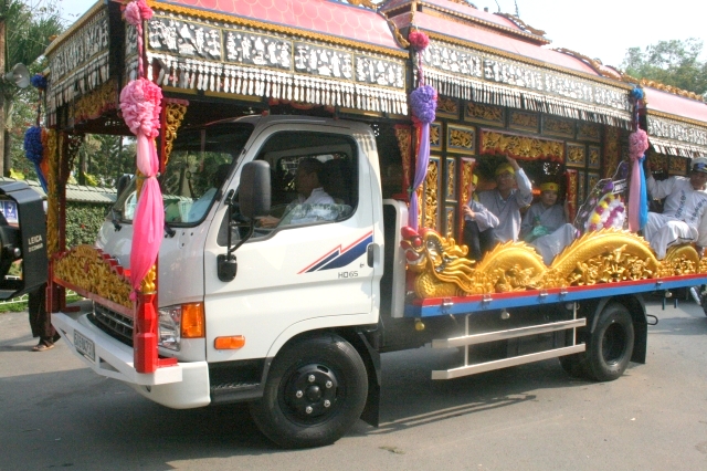 TP.HCM: Chùa Giác Ngộ di quan nhục thân cố Sa Di Ni Thích Nữ Chơn Huyền về nơi an nghĩ cuối cùng