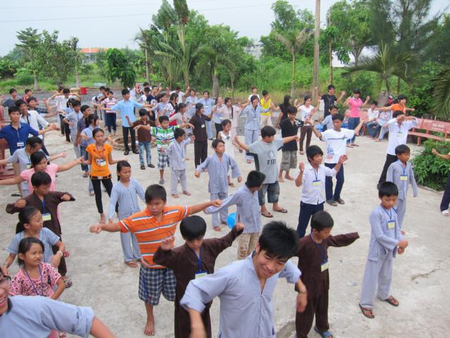 Long An: Chùm ảnh sinh hoạt ngày thứ ba tại khóa tu mùa hè “Rèn luyện tài đức – Vững bước vào đời”