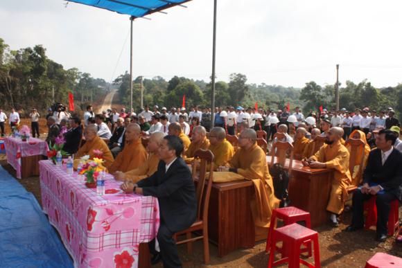 Kon Tum:  Đại Lế Trai Đàn Bạt Độ và Động Thổ Tu Viện Khánh Lâm