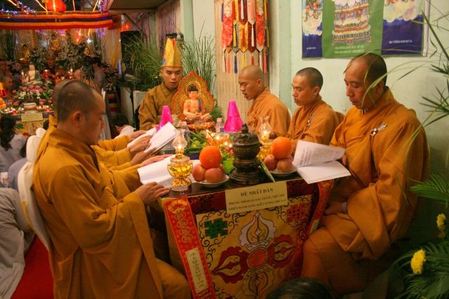 TP. HCM: Chùa Huệ Quang tổ chức lễ tạ đàn Dược Sư Thất Châu