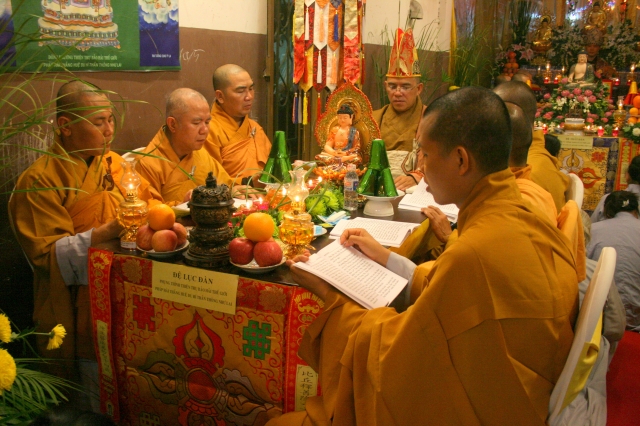 TP. HCM: Chùa Huệ Quang tổ chức lễ tạ đàn Dược Sư Thất Châu