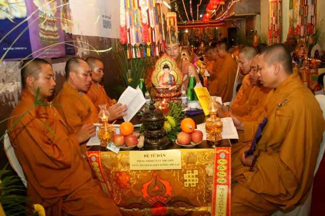 TP. HCM: Chùa Huệ Quang tổ chức lễ tạ đàn Dược Sư Thất Châu