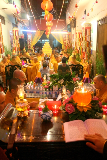 TP. HCM: Chùa Huệ Quang tổ chức lễ tạ đàn Dược Sư Thất Châu