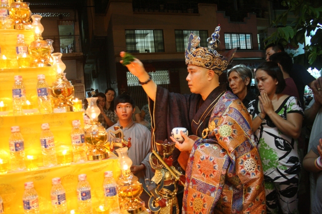 TP. HCM: Chùa Huệ Quang tổ chức lễ tạ đàn Dược Sư Thất Châu