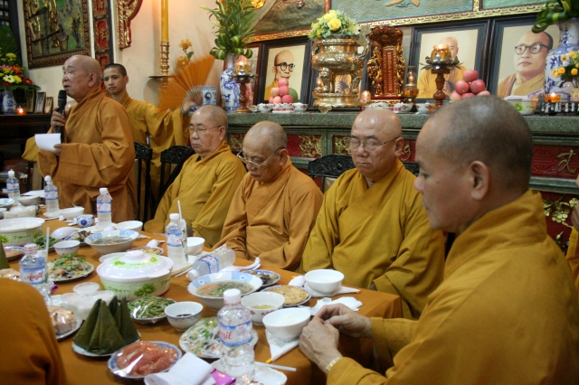 Chùm ảnh: Lễ Chung thất trai tuần cố Sa-di-ni Thích Nữ Chơn Huyền