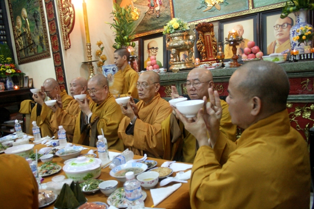 Chùm ảnh: Lễ Chung thất trai tuần cố Sa-di-ni Thích Nữ Chơn Huyền