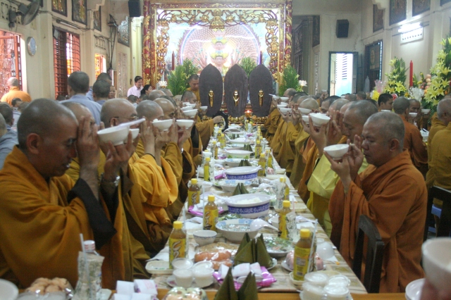 Chùm ảnh: Lễ Chung thất trai tuần cố Sa-di-ni Thích Nữ Chơn Huyền