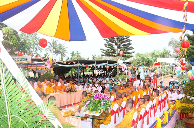 Lễ Đặt Đá Xây Dựng Chánh Điện và Cổng Tam Quang Tịnh Xá Ngọc Chơn Thị Xã Buôn Hồ-Tỉnh Đăk-Lăc
