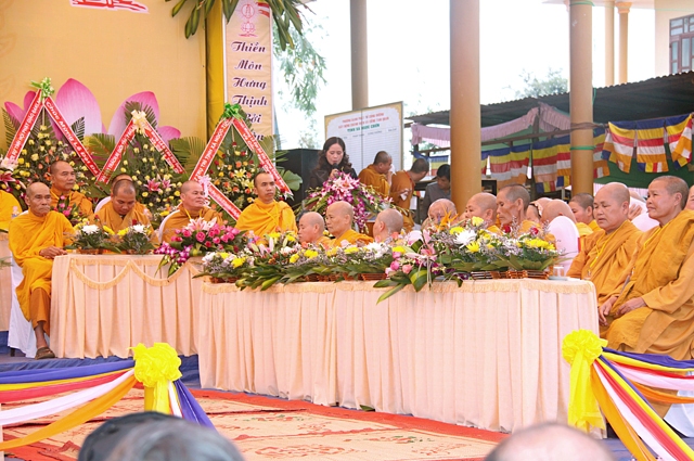 Lễ Đặt Đá Xây Dựng Chánh Điện và Cổng Tam Quang Tịnh Xá Ngọc Chơn Thị Xã Buôn Hồ-Tỉnh Đăk-Lăc