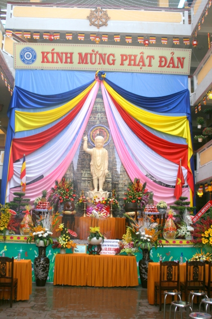 TP. HCM: Ban đại diện Phật giáo Q10 tổ chức lễ Phật đản PL. 2556 - DL. 2012