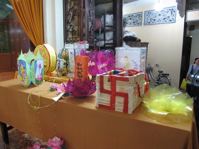 TP. HCM: Hội Thi Lồng Đèn Phật Đản