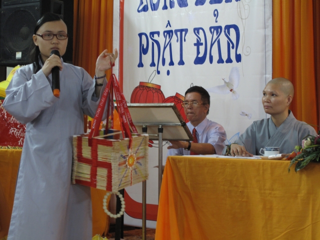 TP. HCM: Hội Thi Lồng Đèn Phật Đản