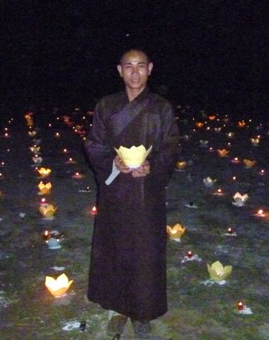 Hà Tĩnh: Lắng động đêm đốt nến tri ân